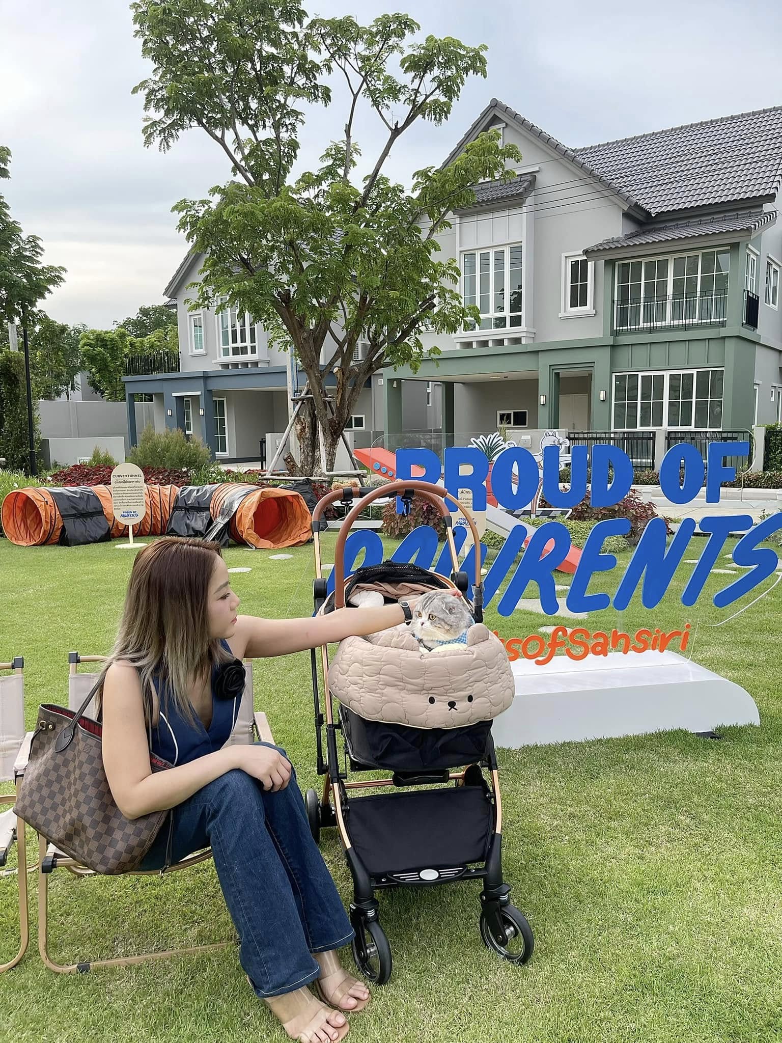 Bombie ท่องเที่ยวในสถานที่ Pet-friendly